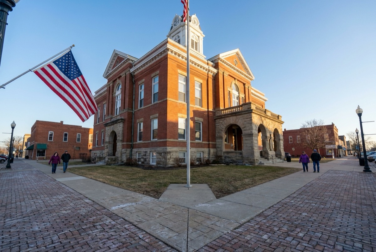 Structured settlement transfer court venue in Grand Rapids, Michigan - illustrative courthouse view