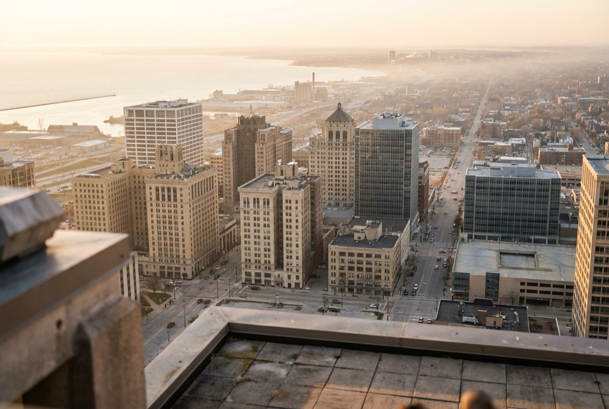 Sell structured settlement payments in Milwaukee, Wisconsin - city overview